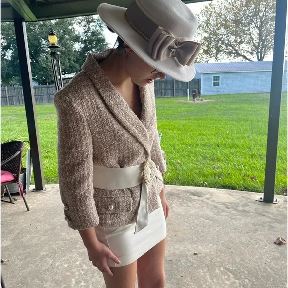 TWEED TAN WHITE HOMECOMING SUIT HAT DRESS GUC ALTERED PEARL BUTTONS WOOL HAT SM - Picture 6 of 12